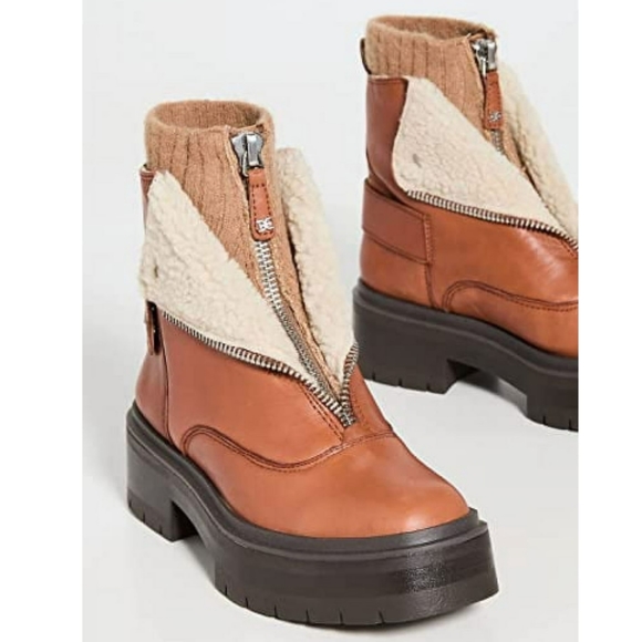 Sam Edelman Chelsea Boot - Picture 3 of 6